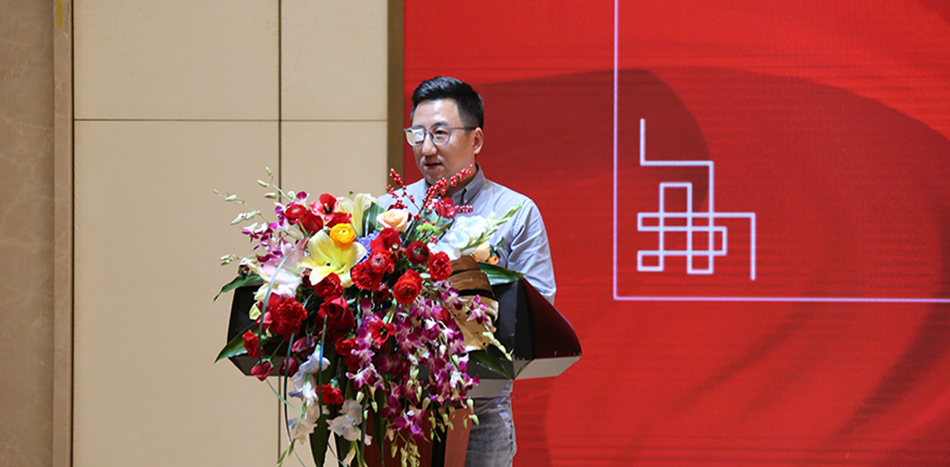 聚梦扬帆，共臻高远 | YB体育2022迎新年会