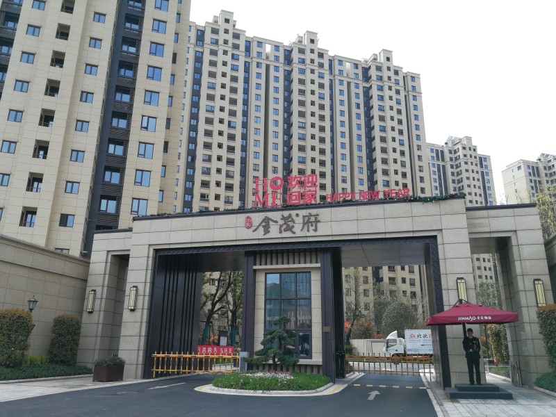 宁波江东金茂府停车场1.jpg