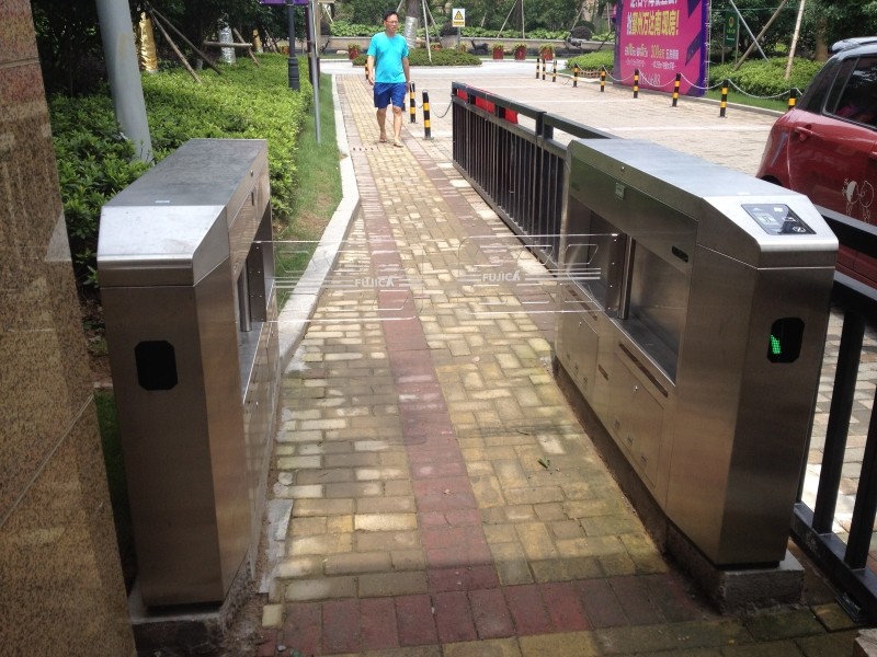宁波中海雍城世家摆闸1.jpg