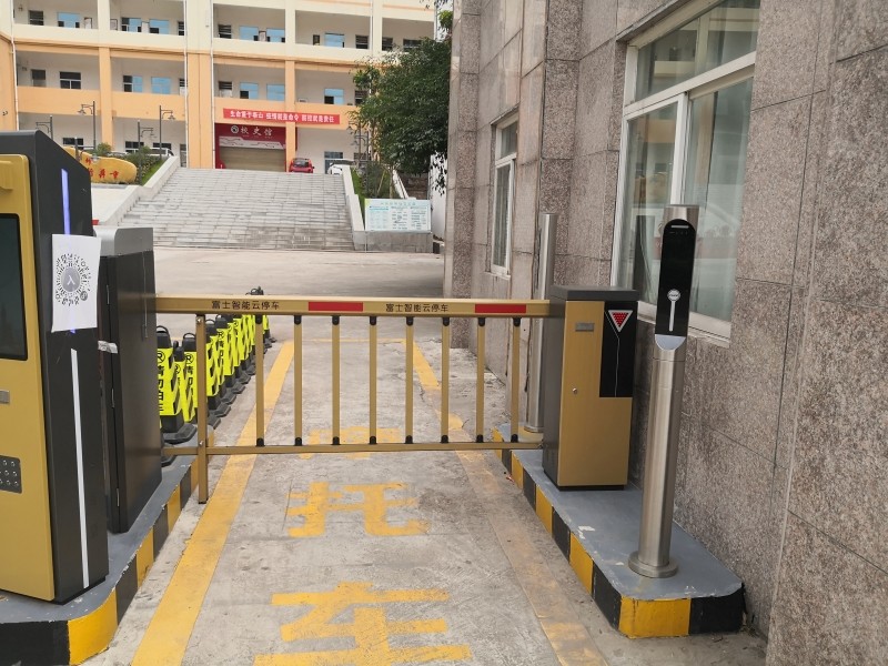 广西玉林技师学院4.jpg